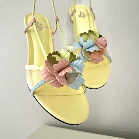 Vintage Pastel Floral Wedding Heels - Picture 2 of 14
